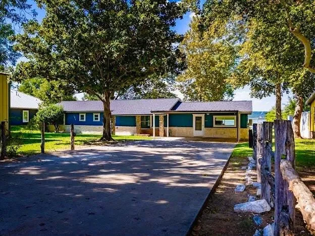 1017 Airport Road, Possum Kingdom Lake, TX 76449, Graford, Texas, United States. - Photo 32