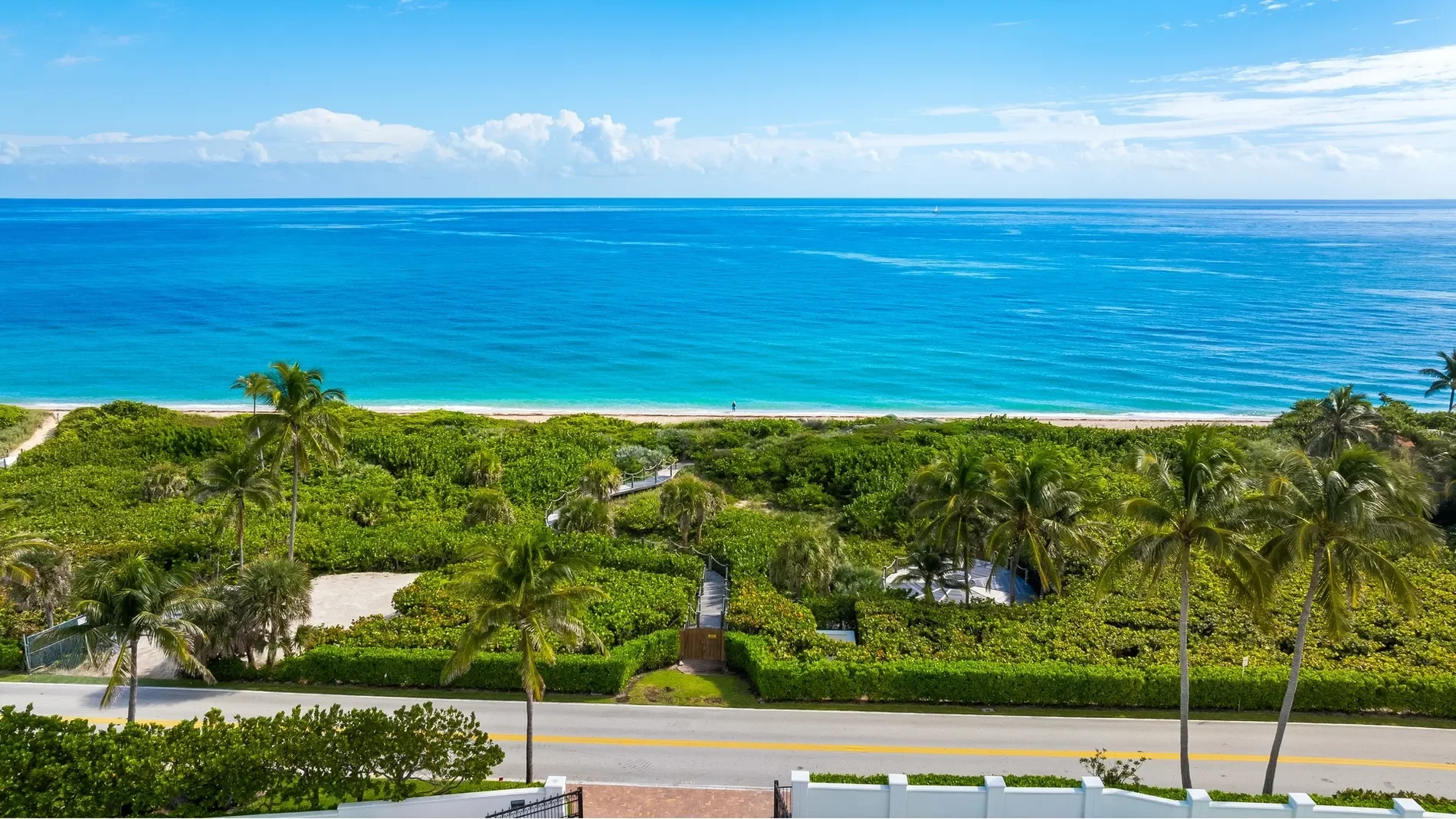 1960 S Ocean Boulevard, Lantana, Florida, United States. - Photo 4