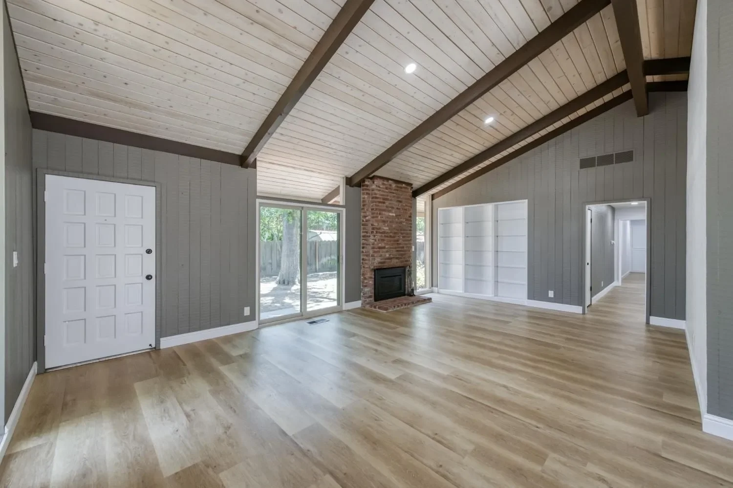 1904 Fairway Avenue S, Fresno, CA 93727, Fresno, California, United States. - Photo 3