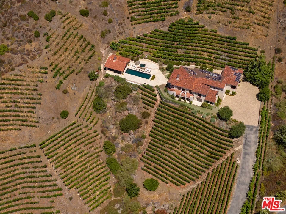 33330 Hassted Drive, Malibu, California, United States. - Photo 49