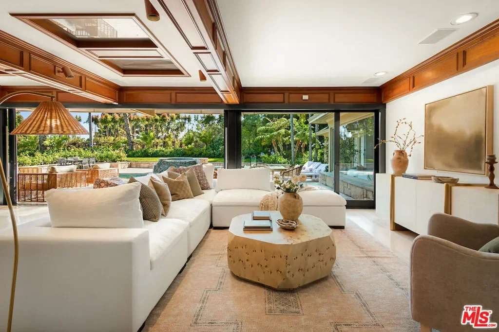 9996 Sunset Boulevard, Beverly Hills, California, United States. - Photo 6