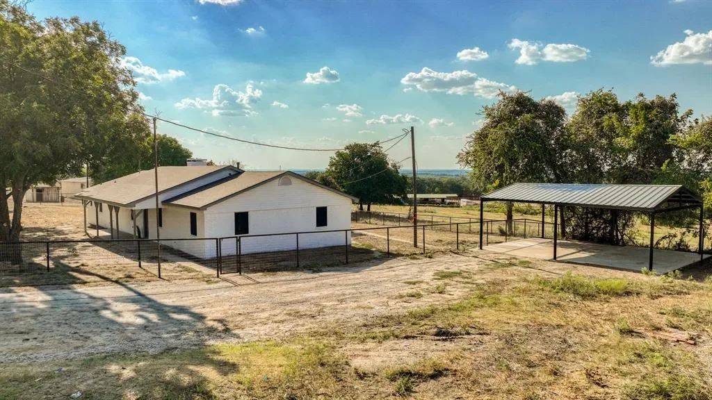 3696 W Lambert Road, Weatherford, Texas, United States. - Photo 22