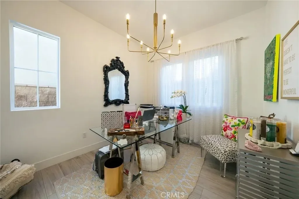 20811 W Bur Oak, Los Angeles, California, United States. - Photo 17