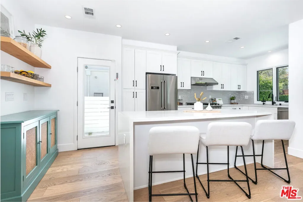 732 N Cherokee Avenue, Los Angeles, California, United States. - Photo 23