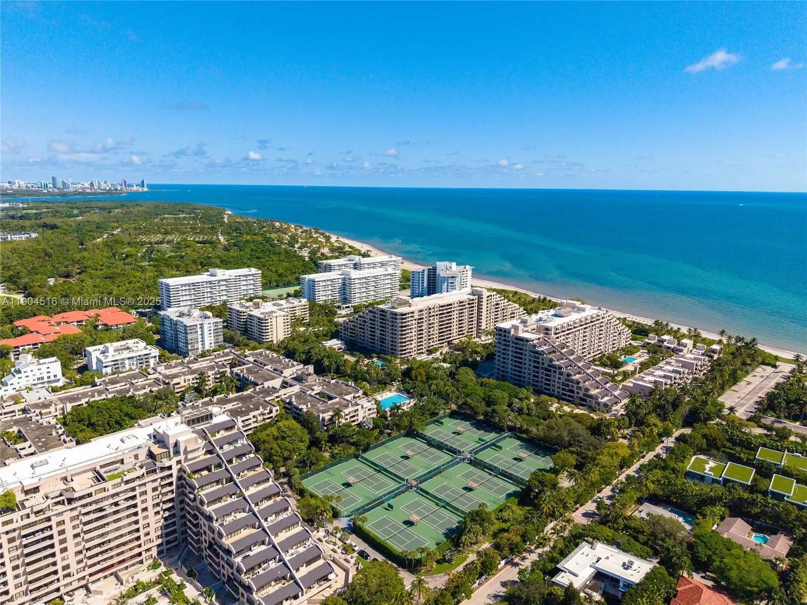 161 Crandon Blvd 419, Key Biscayne, Florida, United States. - Photo 28