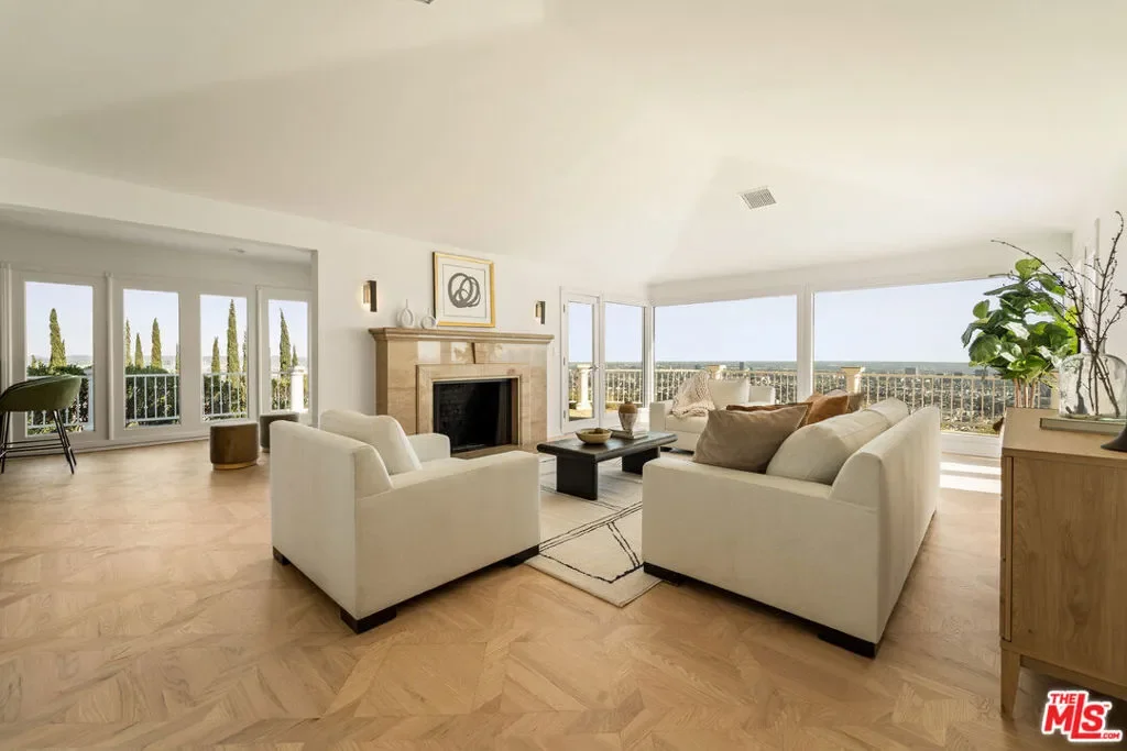 8527 Hedges Way, Los Angeles, California, United States. - Photo 17