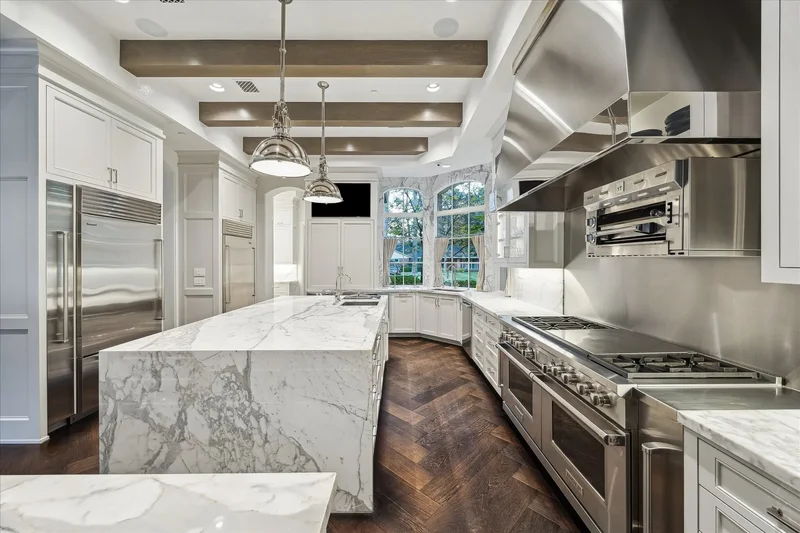 220 Merrie Way Lane, Houston, TX 77024, Houston, Texas, United States. - Photo 18