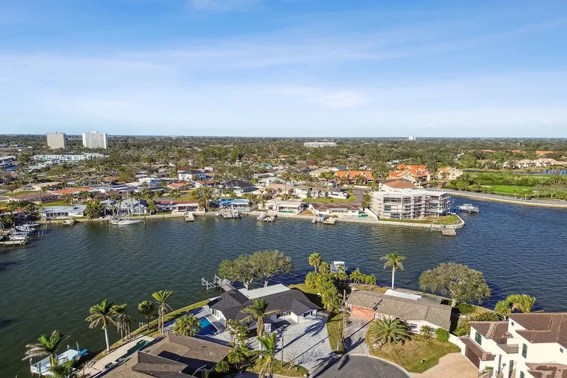 1514 Sea Gull Drive S, St Petersburg, FL 33707, St. Petersburg, Florida, United States. - Photo 54