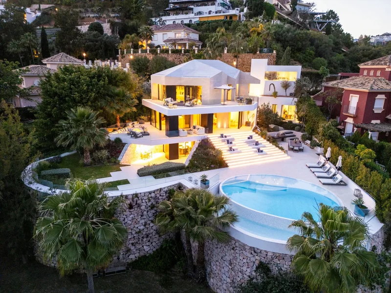 Modern luxury villa in La Quinta