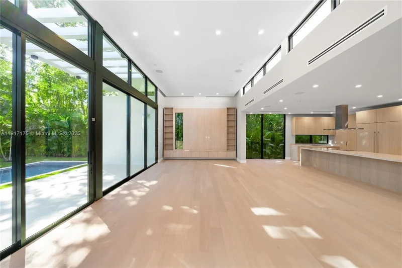 1002 NE 117th St, Miami, Florida, United States. - Photo 21