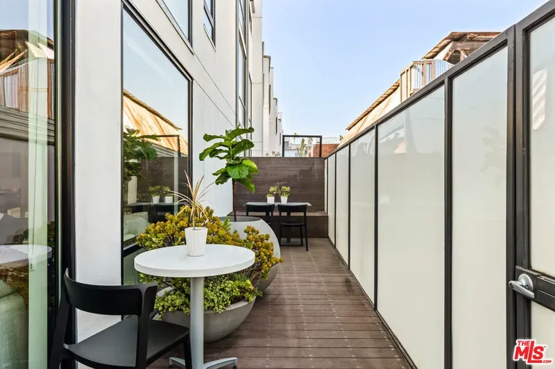 700 Main Street 15, Los Angeles, California, United States. - Photo 24