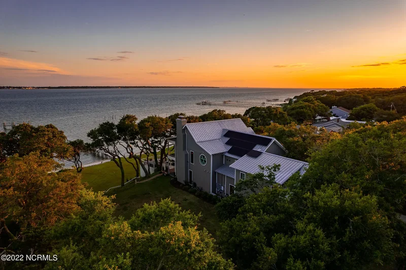 4101/4103 Sound Drive, Morehead City, NC 28557, Morehead City, North Carolina, United States. - Photo 19