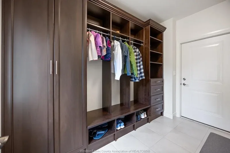 359 JORDAN Lane, Lakeshore, ON N8N 5E9, Windsor, Ontario, Canada. - Photo 19
