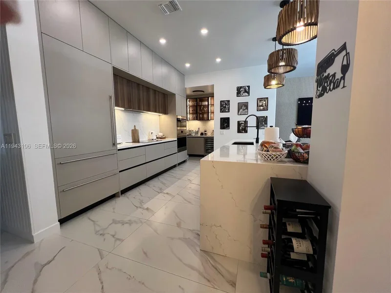 7782 NW 18th St, Pembroke Pines, Florida, United States. - Photo 4