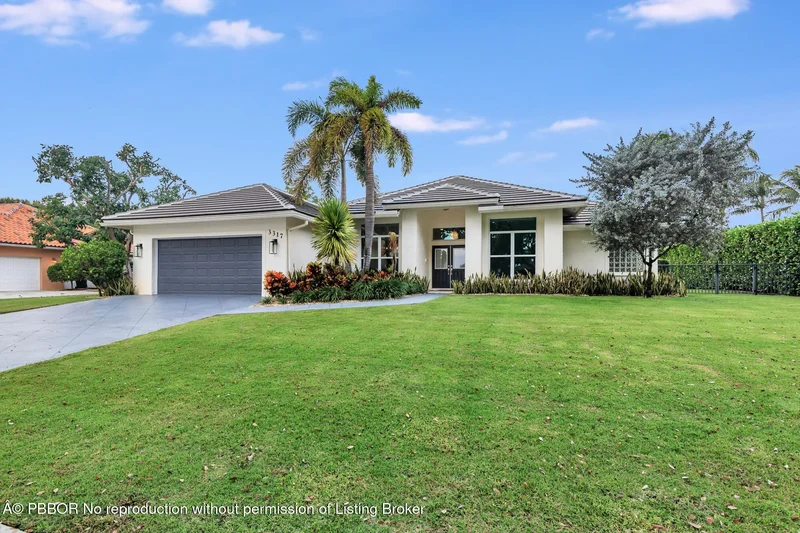 3317 Embassy - West Palm Beach, Florida