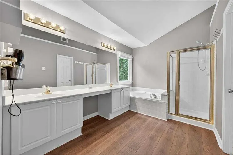 1095 Northpointe Trace, Roswell, Georgia, United States. - Photo 22