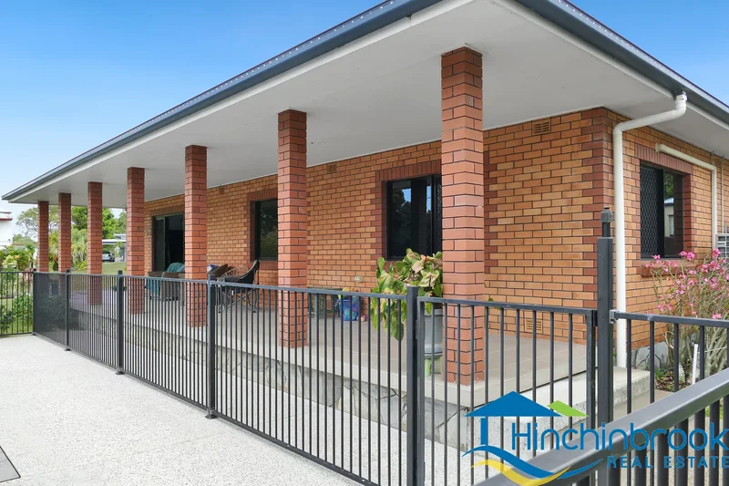 Cardwell, Victoria Street, Cardwell, Queensland, Australia. - Photo 15