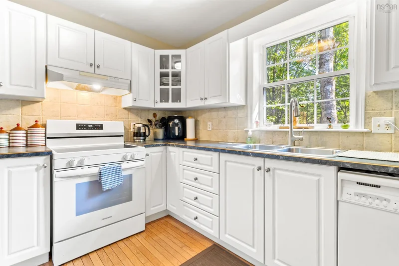 42 Canterbury Lane, Fall River, NS B2T 1A4, Fall River, Nova Scotia, Canada. - Photo 39