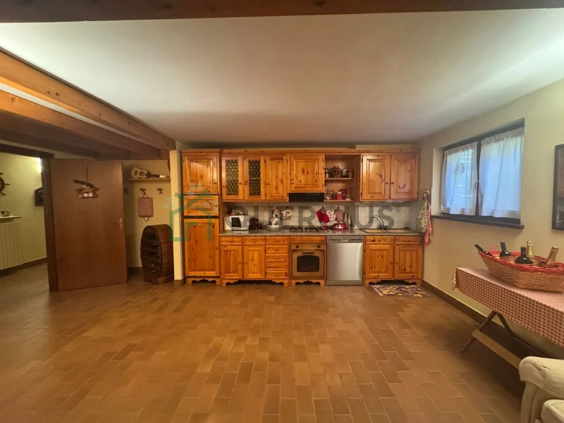 Viale della Libertà, Caldiero, Veneto, Italy. - Photo 52