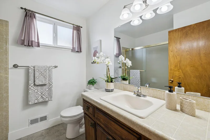 821 Raintree Drive , San Jose, CA 95129, San Jose, California, United States. - Photo 27