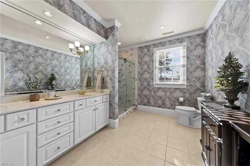 828 Oaklette Avenue, Chesapeake, Virginia, United States. - Photo 29