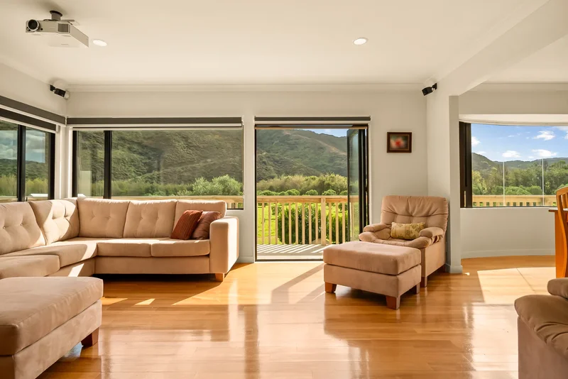 1276 Coast Road Wainuiomata, Lower Hutt, WGN 5373, Lower Hutt, Wellington, New Zealand. - Photo 31