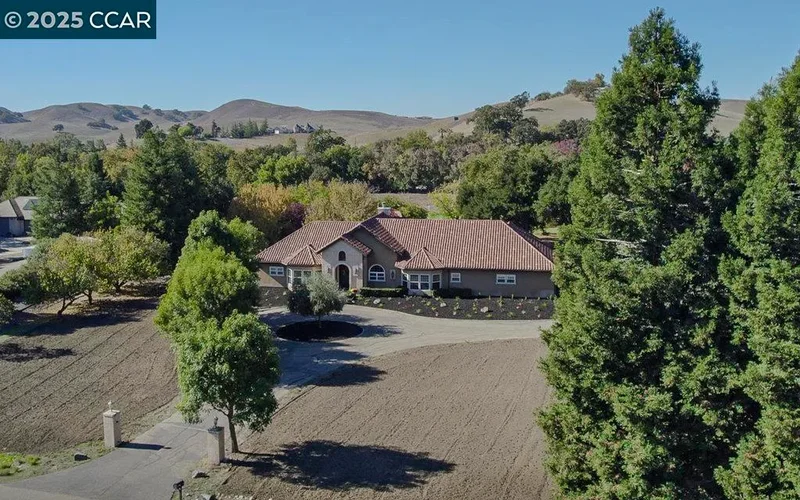 5655 Bruce Dr, Danville, California, United States. - Photo 12
