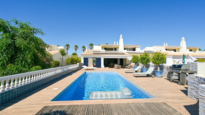 Lovely 3-Bedroom Townhouse Villa in Castro Marim