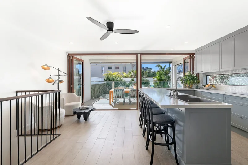 2/53 Cronin Avenue Main Beach, Gold Coast, QLD 4217, Gold Coast, Queensland, Australia. - Photo 6