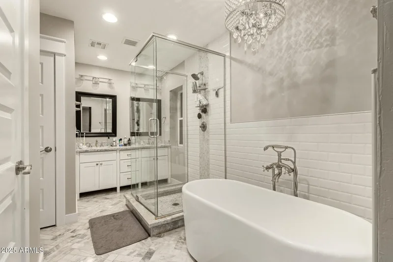 3444 E CAMELBACK Road, Phoenix, AZ 85018, Phoenix, Arizona, United States. - Photo 30