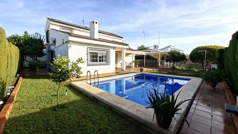 Gines Villa
