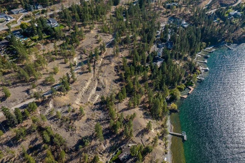 250 Lochview Road & 210 Clifton Road, Kelowna, BC V1V 1G8, Kelowna, British Columbia, Canada. - Photo 7