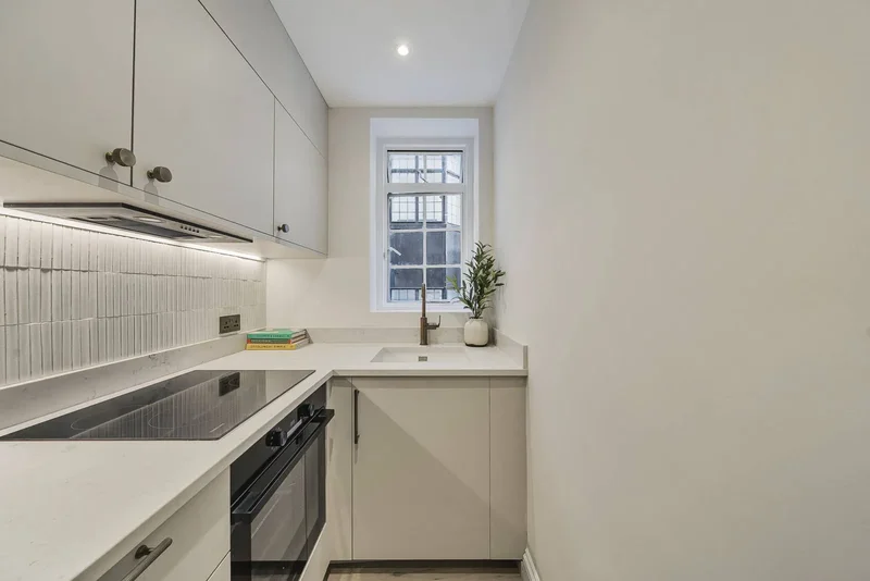2 Little Grosvenor Court, Central London, London, England, United Kingdom. - Photo 5