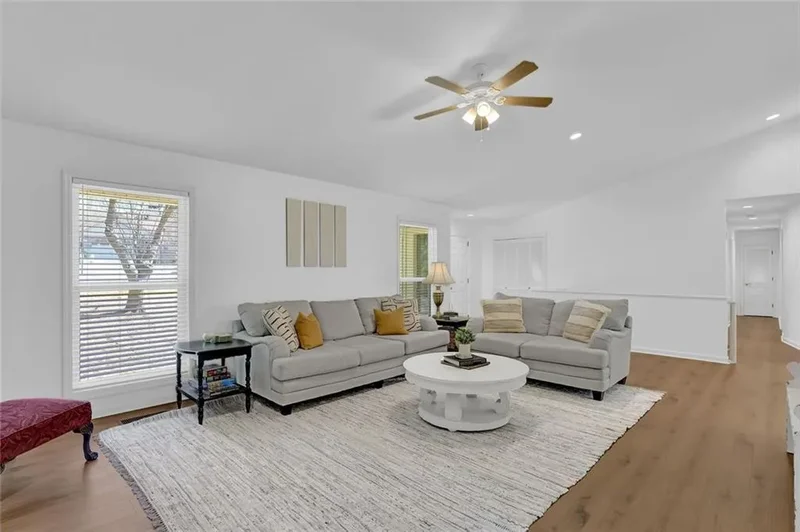 889 Fawn Way, Marietta, Georgia, United States. - Photo 7
