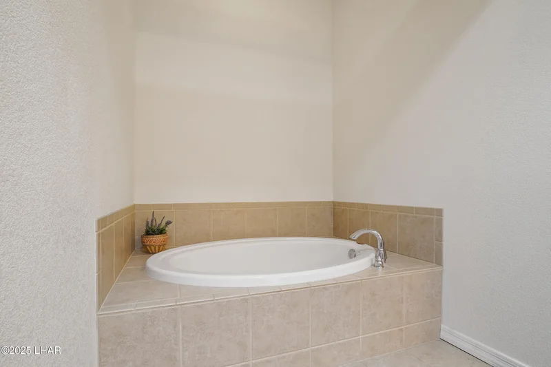3991 London St, Lake Havasu City, AZ 86404, Desert Hills, Arizona, United States. - Photo 20
