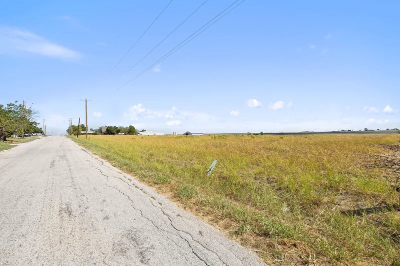 County Road 355 , Granger, TX 76530, Granger, Texas, United States. - Photo 9