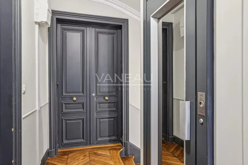 Paris, Île-de-France, France. - Photo 16