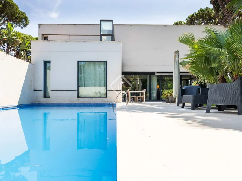 Gava Mar House / Villa