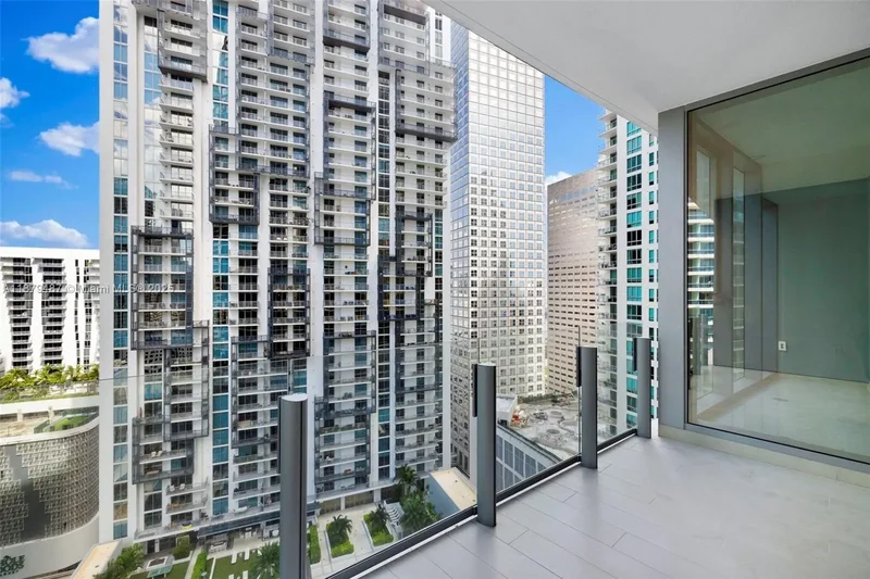 300 Biscayne Blvd Way, #2409, Miami, FL, 33131, USA, Miami, Florida, United States. - Photo 9