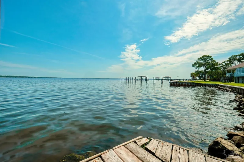 5450 N Shore Rd, Pensacola, FL 32507, Pensacola, Florida, United States. - Photo 46