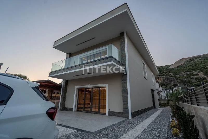 Karaova, Kuşadası, Aydın, Kuşadası, Turkey. - Photo 18