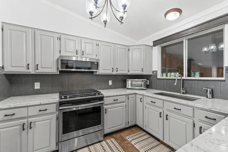 1897 N 900 W, Cedar Hills, Utah, United States. - Photo 8