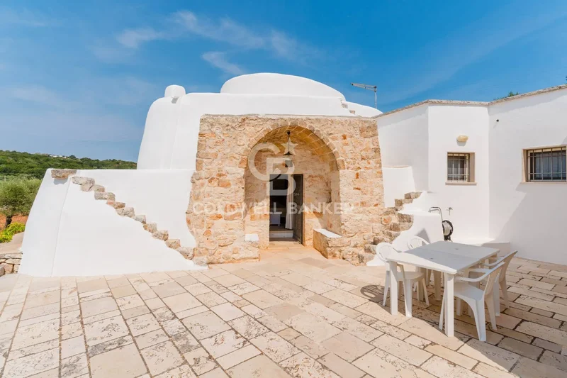 Historic villa for sale in Ostuni