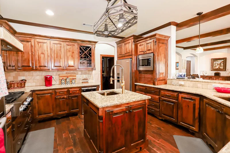 8007 NEW ENGLAND Parkway, Amarillo, Texas, United States. - Photo 32
