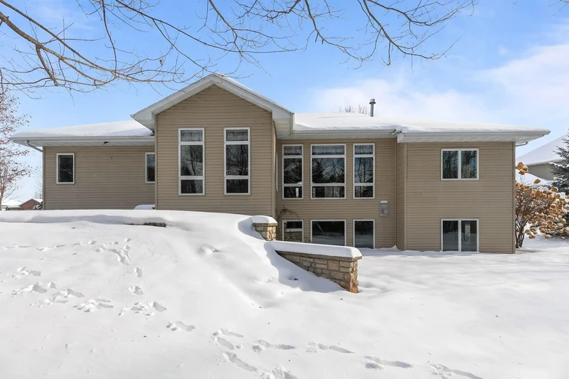592 Cornrow Lane, Combined Locks, WI 54113, Combined Locks, Wisconsin, United States. - Photo 58