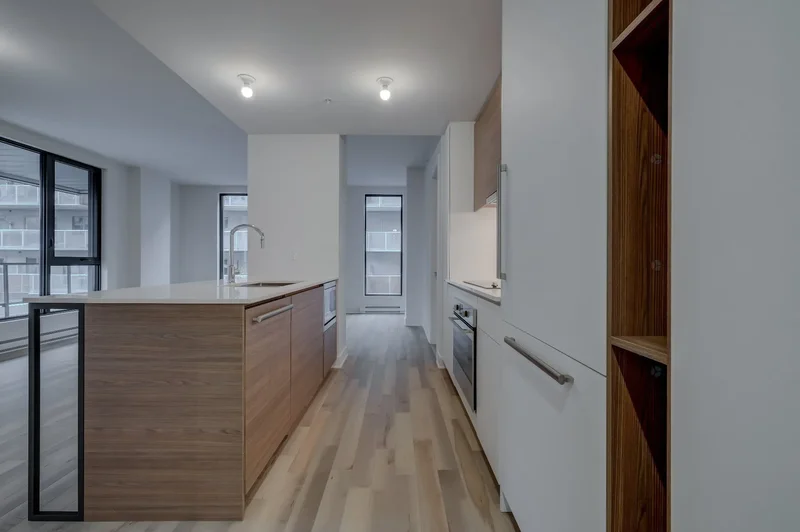 605 Rue de l'Escale 602, Brossard, Quebec, Canada. - Photo 4