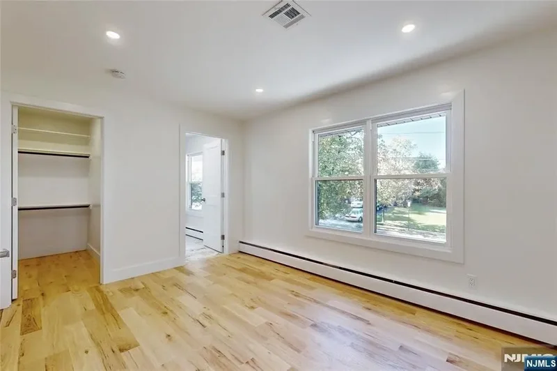 16 Columbine Road, Paramus, NJ, 07652, USA, Paramus, New Jersey, United States. - Photo 39