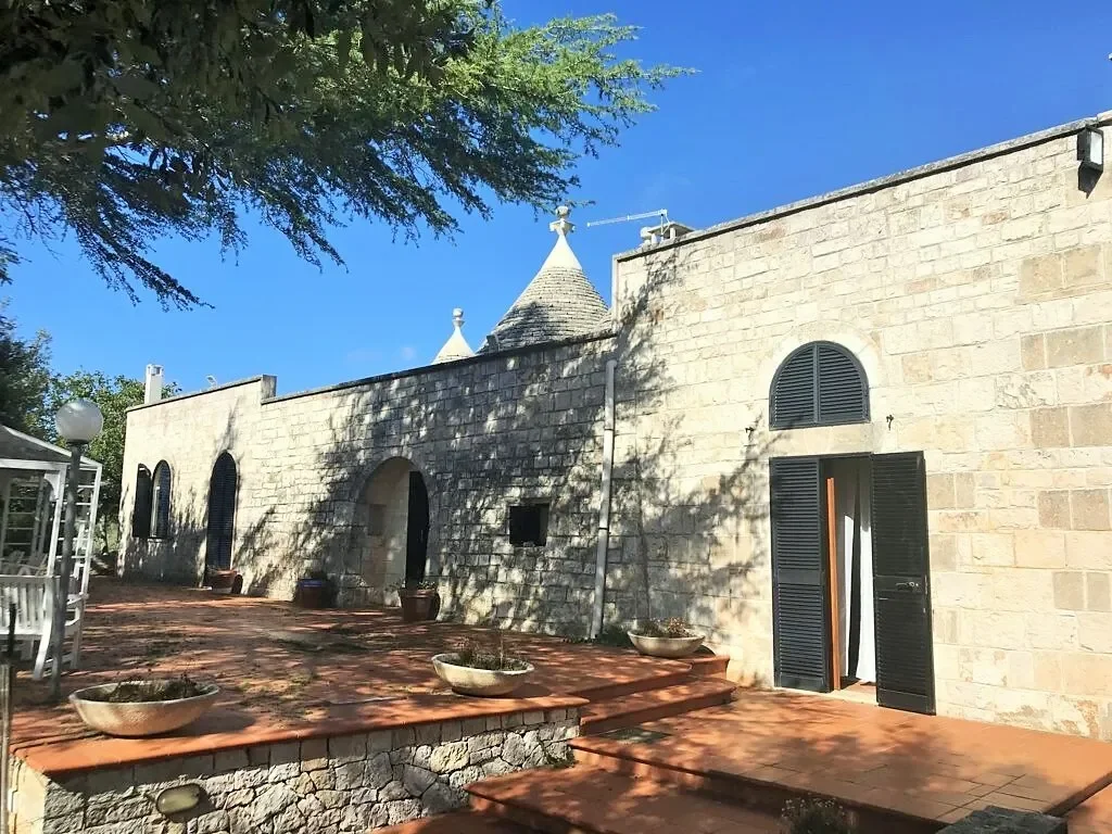 Exterior photo 1