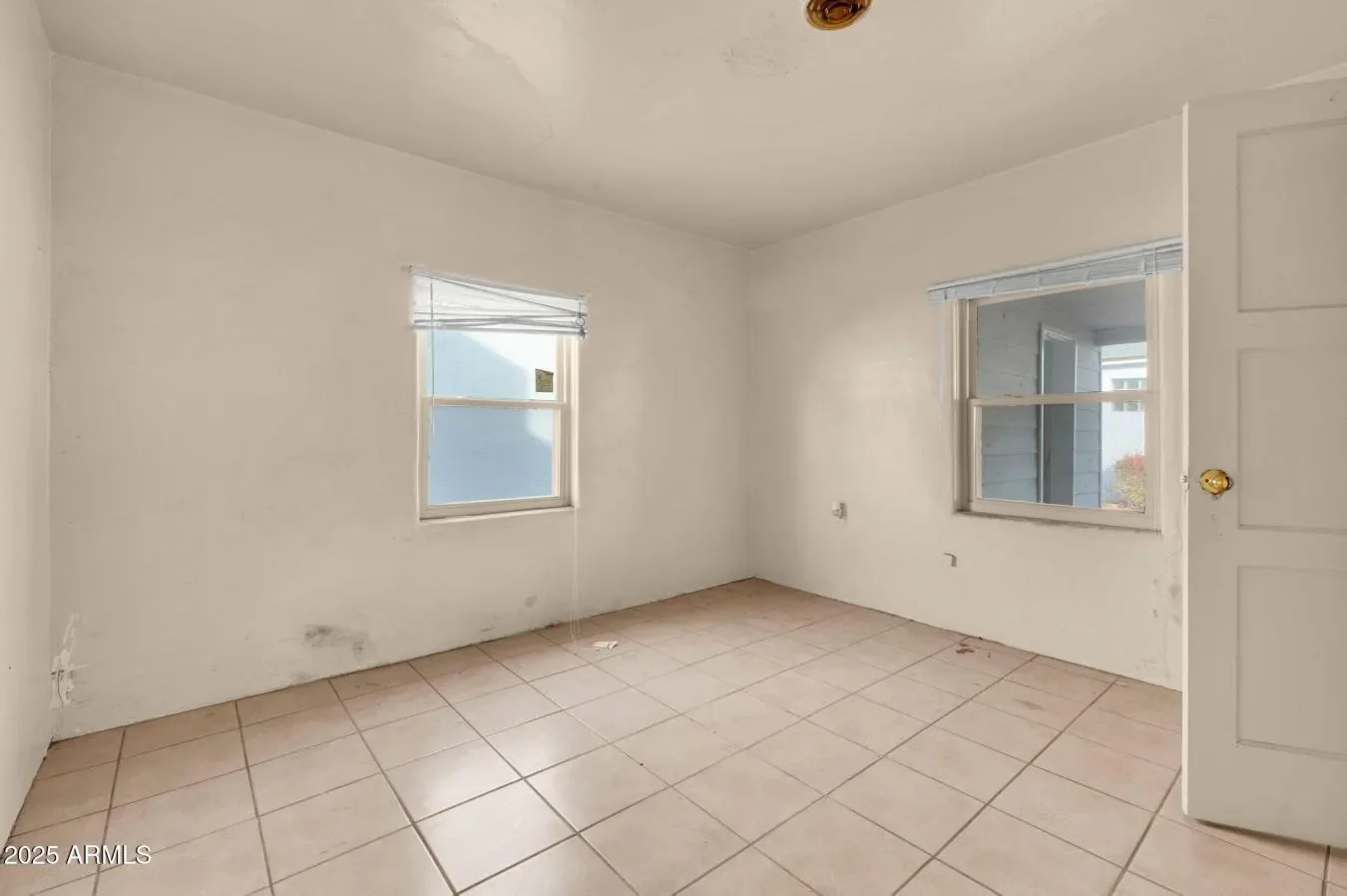 1026 E CLARENDON Avenue, Phoenix, Arizona, United States. - Photo 15