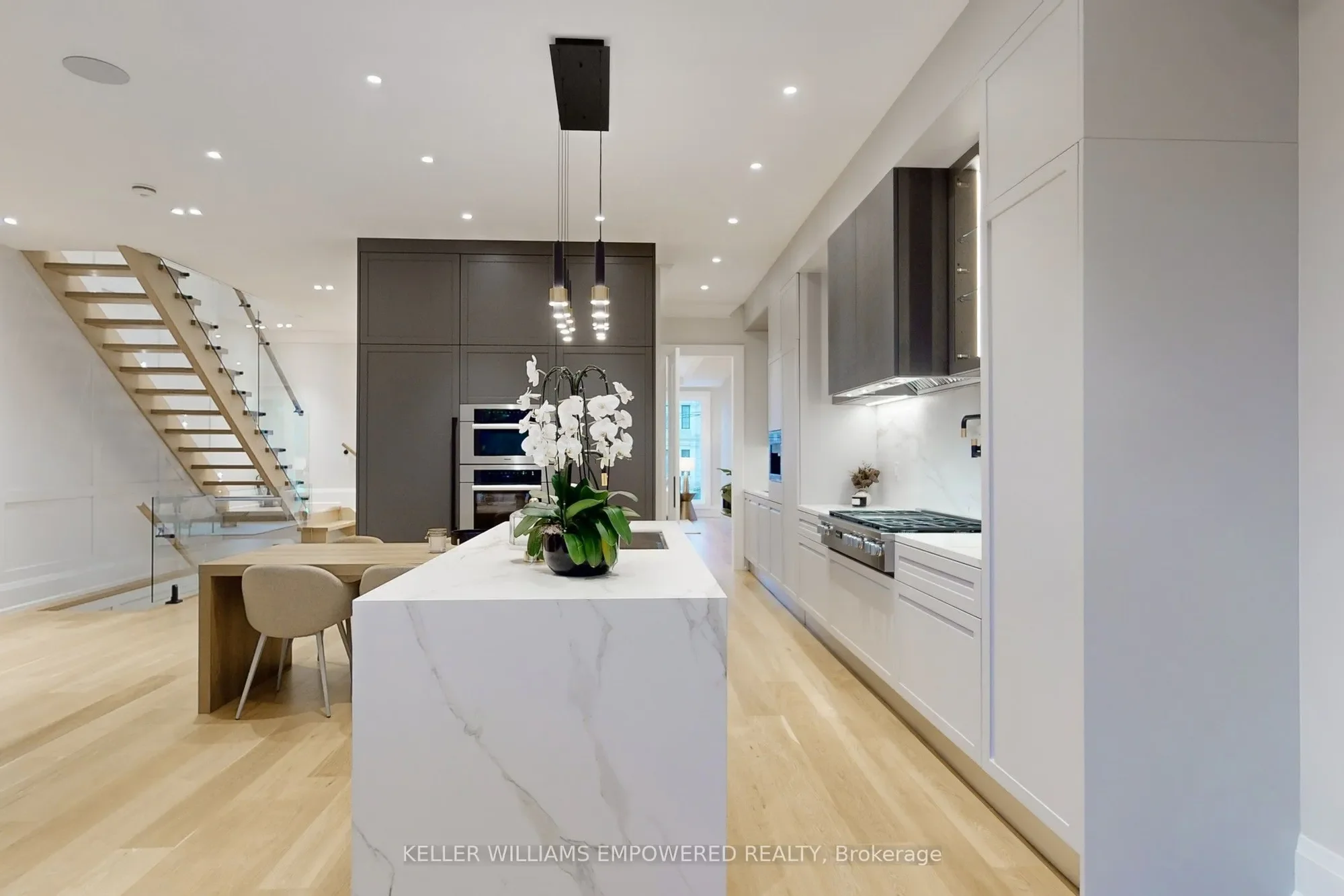 127 Joicey Boulevard, Toronto, ON M5M 2T8, Toronto, Ontario, Canada. - Photo 24